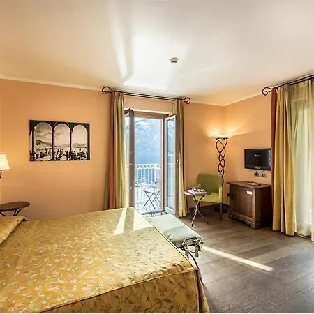 La Darsena Boutique & Restaurant Tremezzo