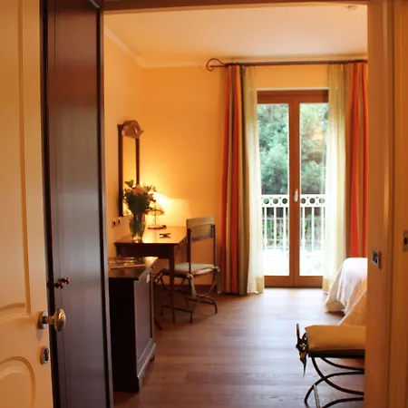 Hotel La Darsena Boutique & Restaurant 3*