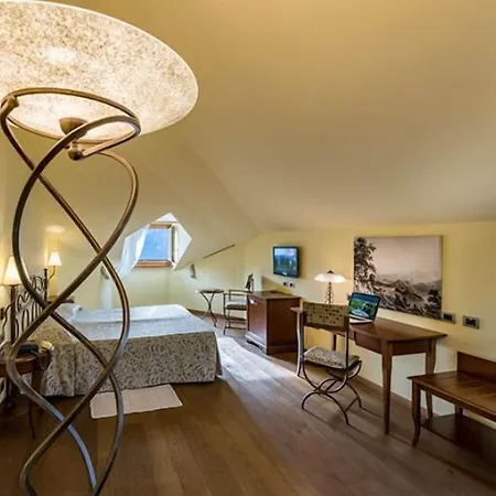 Hotel La Darsena Boutique & Restaurant Tremezzo