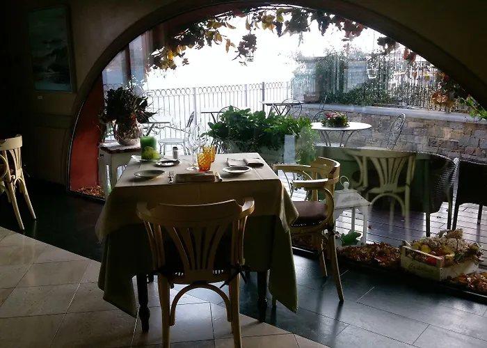 ホテル La Darsena Boutique & Restaurant トレメッツォ