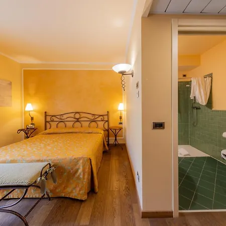 Ξενοδοχείο La Darsena Boutique & Restaurant Tremezzo