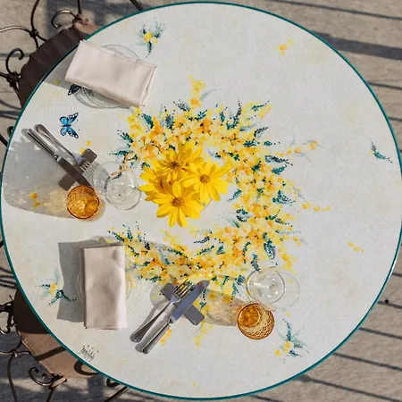Ξενοδοχείο La Darsena Boutique & Restaurant 3*