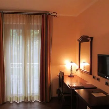 호텔 La Darsena Boutique & Restaurant 3*