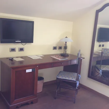 La Darsena Boutique & Restaurant