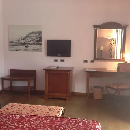 La Darsena Boutique & Restaurant 3* Tremezzo