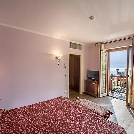 Ξενοδοχείο La Darsena Boutique & Restaurant Tremezzo