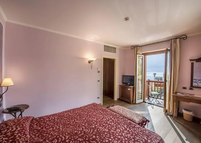 Hotel La Darsena Boutique & Restaurant Tremezzo