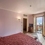 Hotel La Darsena Boutique Hotel&restaurant Tremezzo